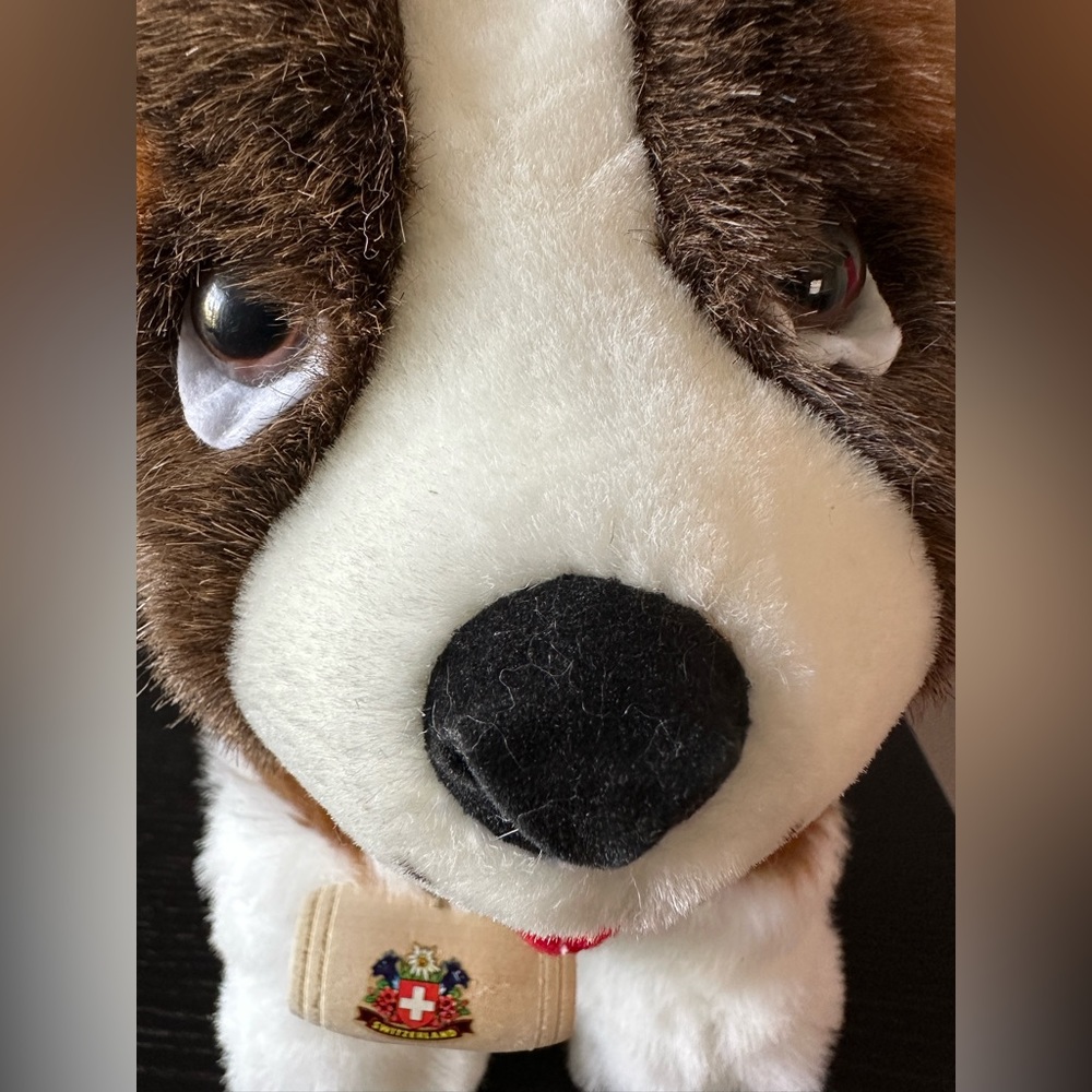 Switzerland stuffed Dog - Picture 6 of 7